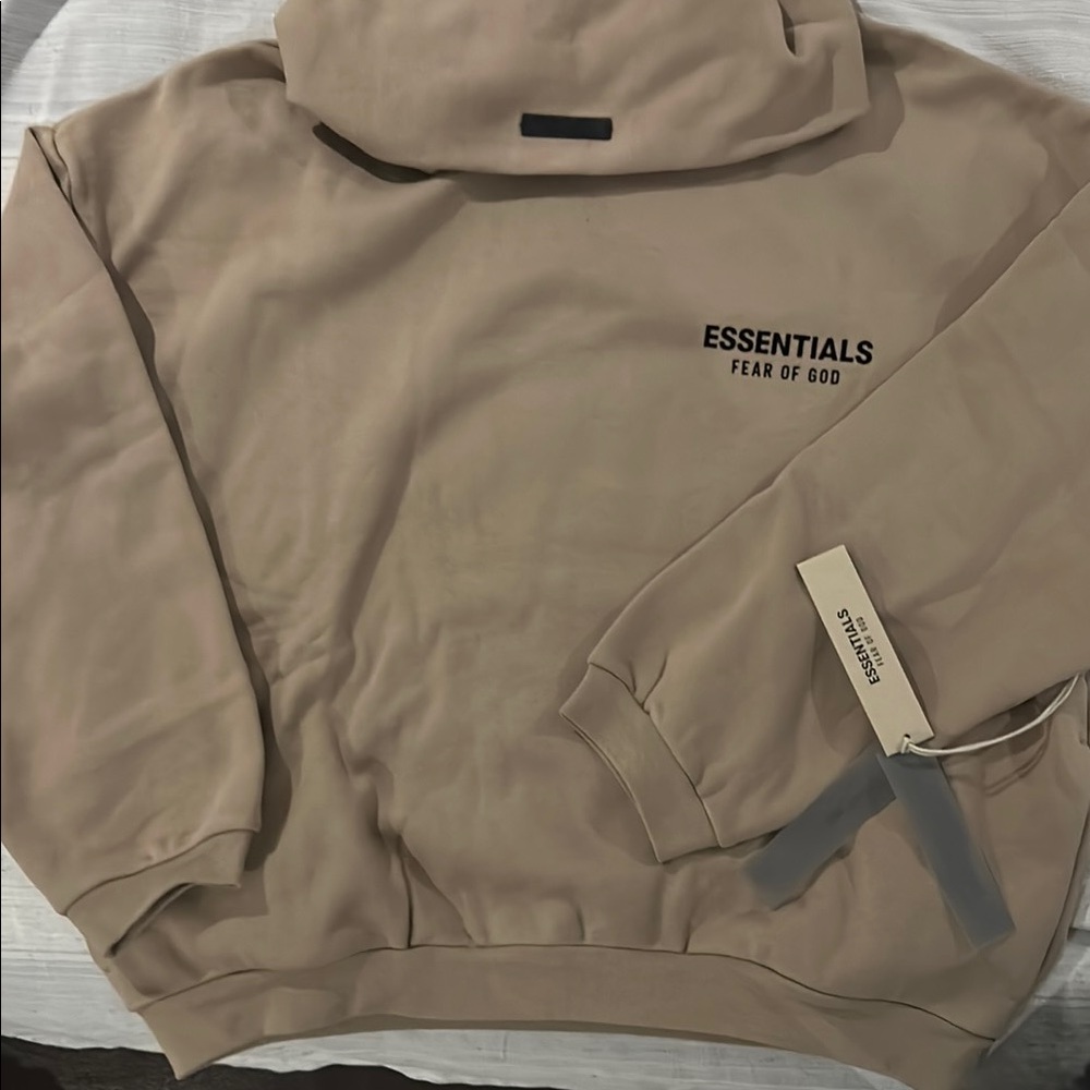 BNWT Authentic Essentials Fear of God Desert Sand Hoodie (Men’s Medium)